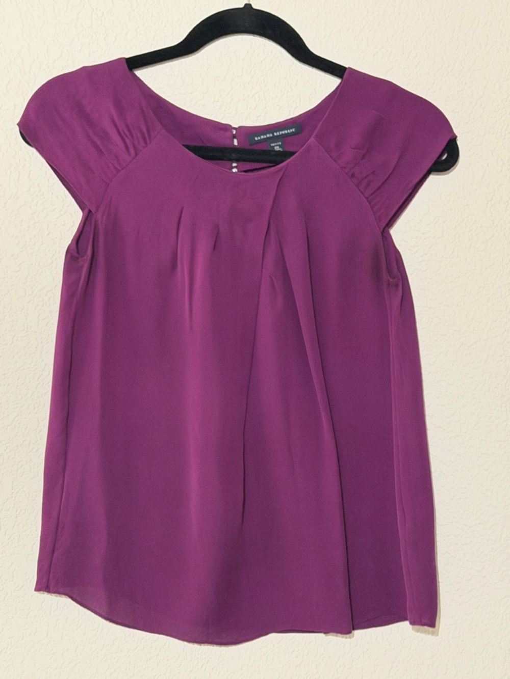 Banana Republic Purple Cap-Sleeve Pleated Top